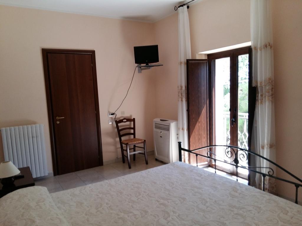 La Mortella Agriturismo Rotondella Номер фото